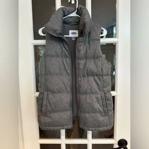 ⭐️ Old Navy Puffer Vest, NWOT